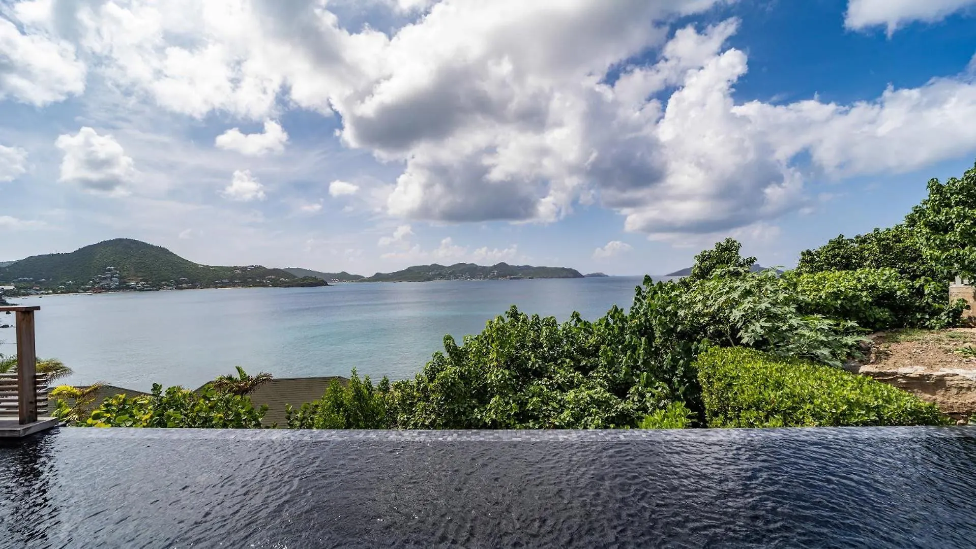 Luxurious Villa With An Ideal Location St. Barthelemy