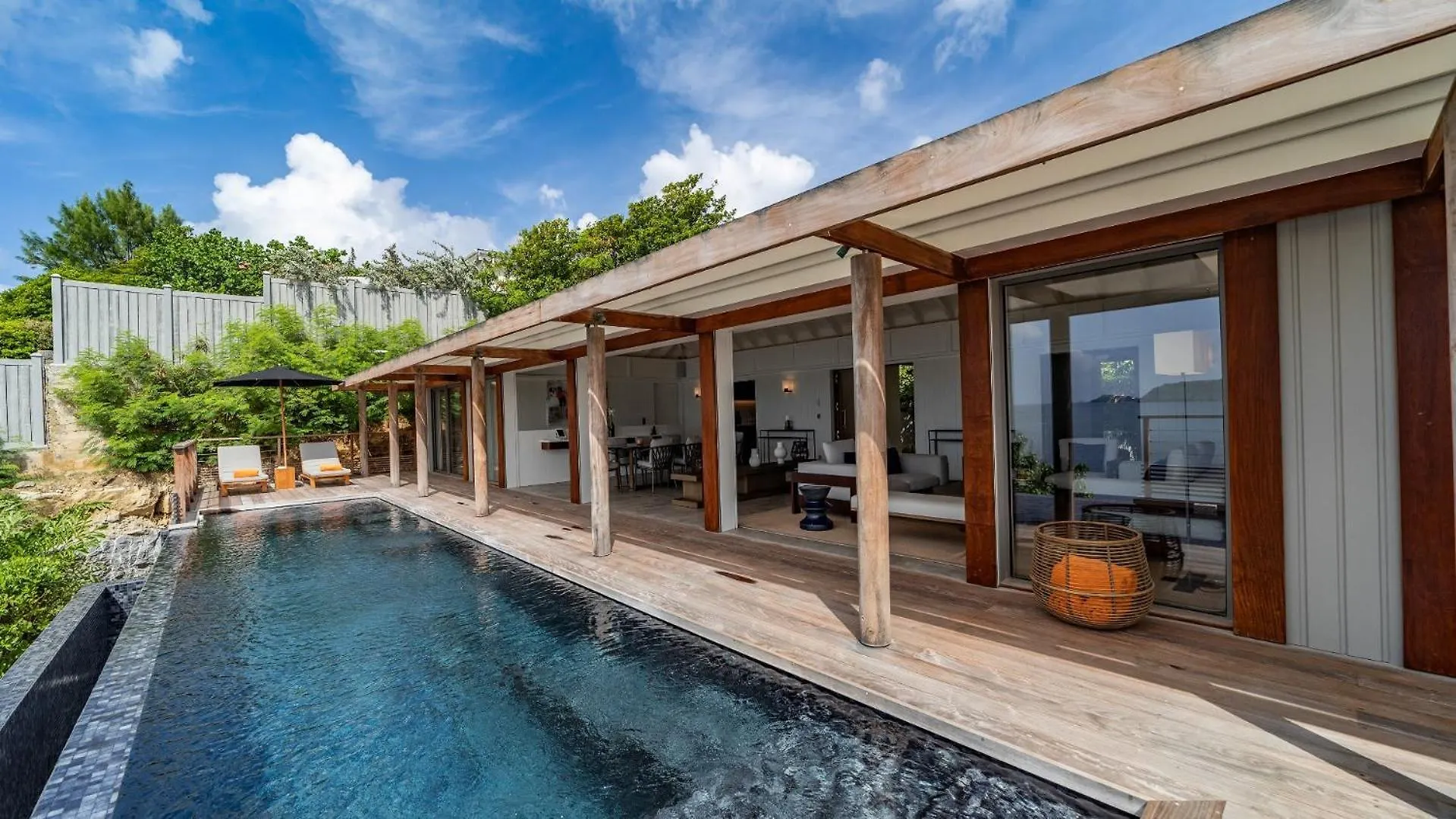 Luxurious Villa With An Ideal Location St. Barthelemy